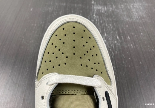 Olive Retro Neutral Scott ModernLook 112 Jordan Travis FZ3124-200 1 Low Golf 0520